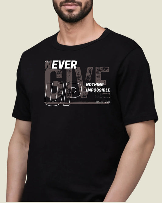 Never Give Up / Regular Fit T-shirt